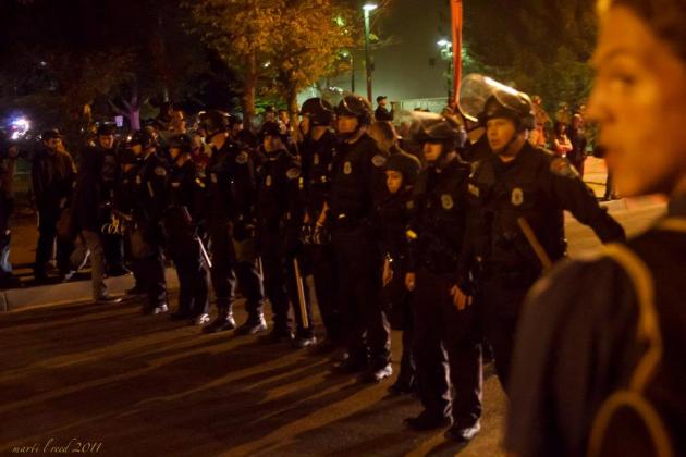 Occupy Albuquerque Oct 25 Marti Reed photo police with street crowd 02