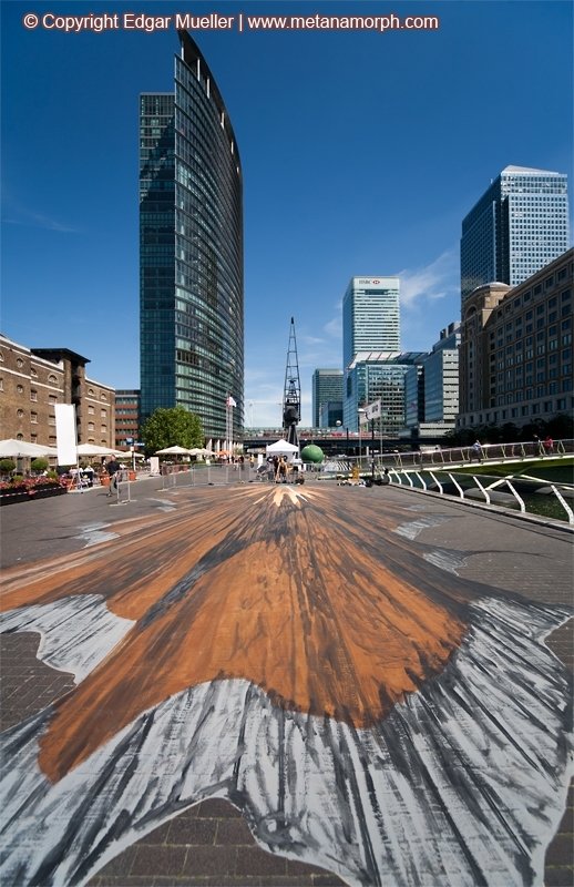 3D Street Chalk Art_Cave drawing Edgar Mueller Day opposite angle