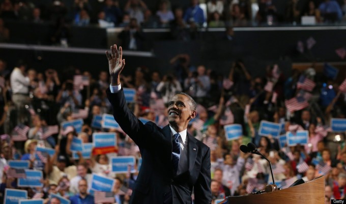 Democratic National Convention Barack Obama speaking 7 waving