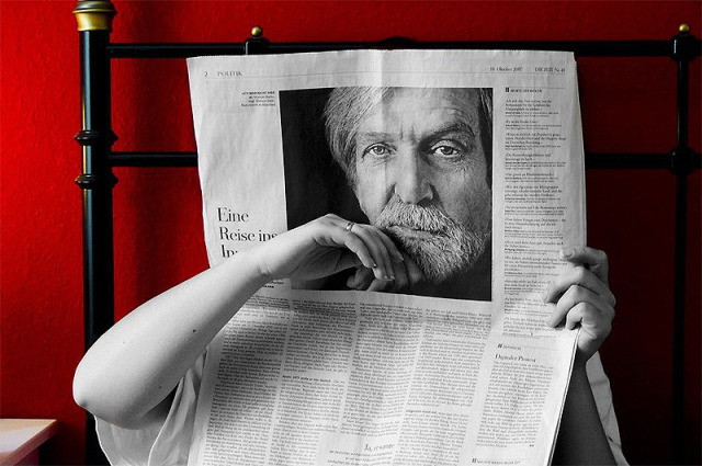 optical illusions face in newspaper