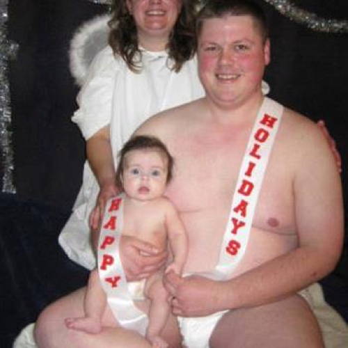 awkward-xmas-photos-man-diaper-baby-new-year