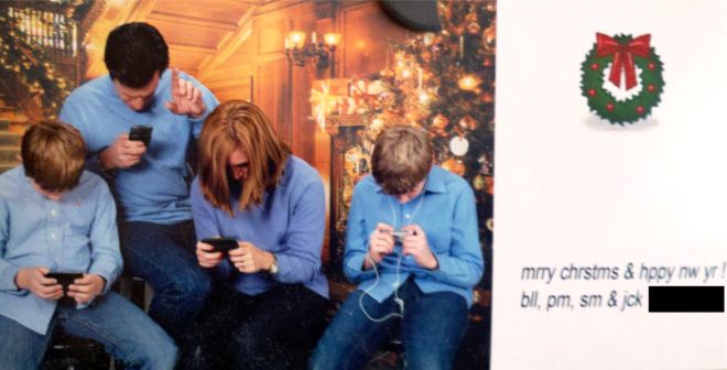 funny-christmas-cards-family-texting