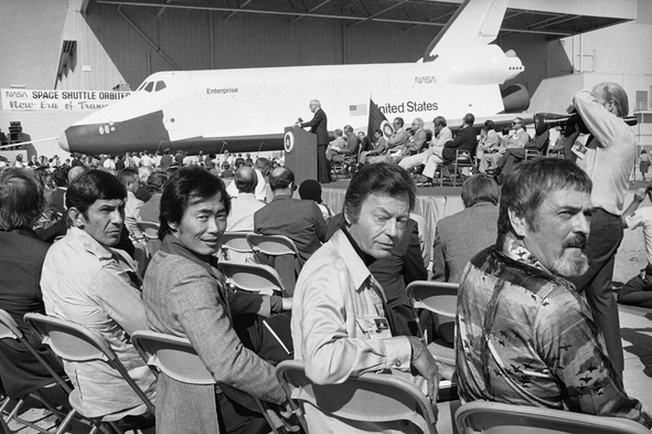 Leonard-Nimoy-meme-20-NASA-space-shuttle