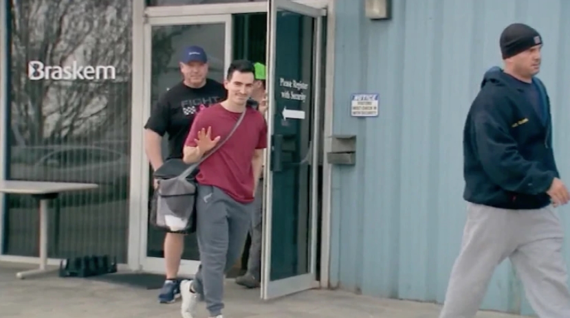 Factory where employees lived-in and worked for 28 days straight tells trump “No” to a presidential&nbsp;visit